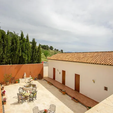 La Fuente Retreat